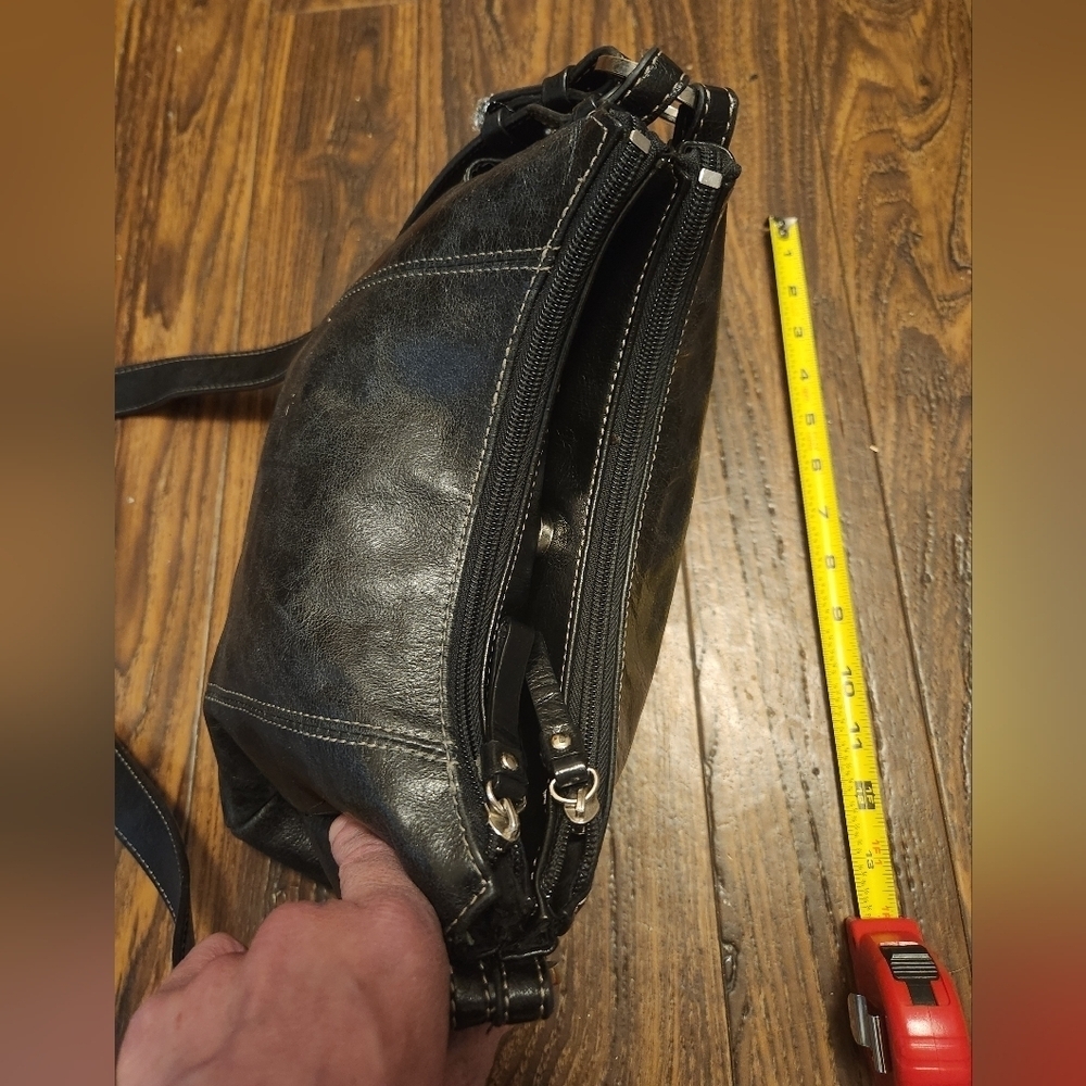 Giani Bernini Stitched Black Leather Bag Excellent Condition! - Picture 16 of 16